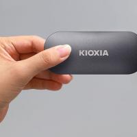 KIOXIA LXD10S500GG8 SSD 500GB EXCERIA PLUS TAŞINABİLİR 1050/1000MB/s USB 3.2 Type C