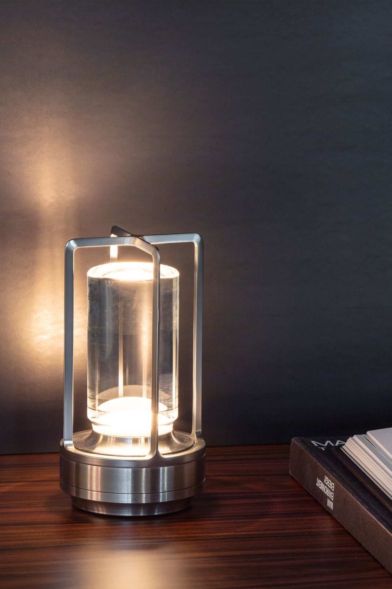 Noas Halki Şarjlı Dokunmatik Masa Lambası 3 Renk Yanma Modlu Krom Renk YL86-1245