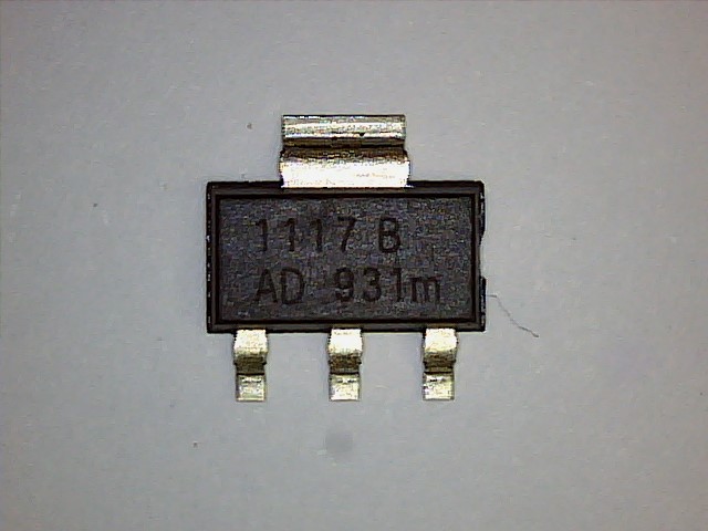 AMS 1117 8 AD 931M SOT223